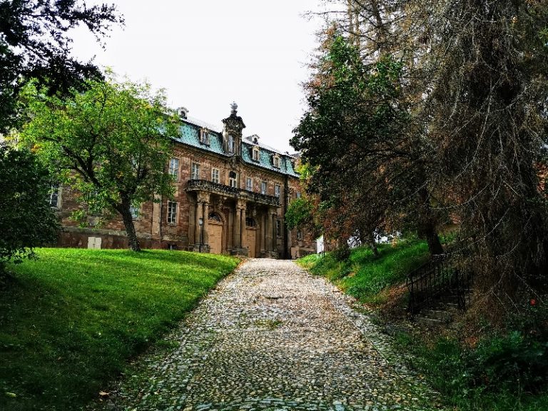 von Bad Bibra zum Schloss Burgscheidungen Herzlich Willkommen